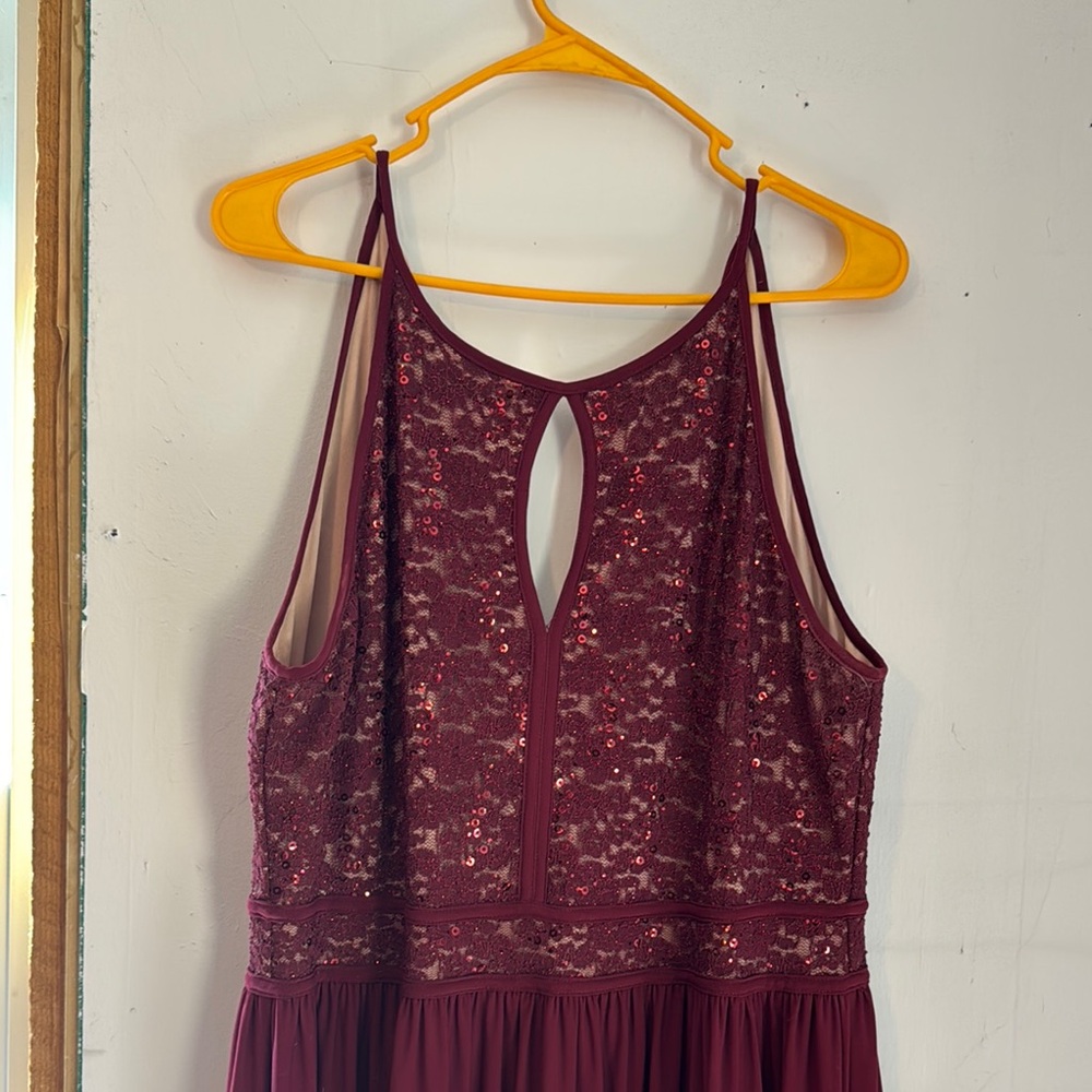Elegant Burgundy Sequin Dress